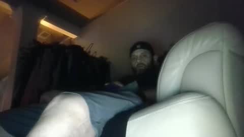 john0131739980 online show from November 19, 2025, 12:16 pm