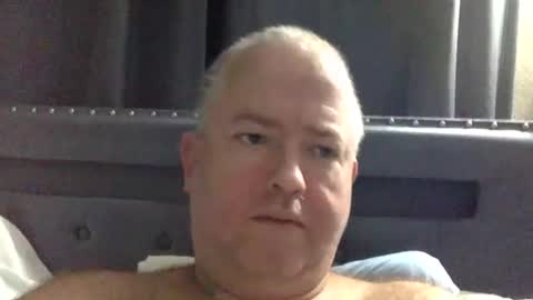 john2984292928 online show from October 26, 2025, 4:46 pm