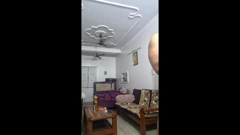 john_desihunk online show from April 20, 2026, 9:12 am