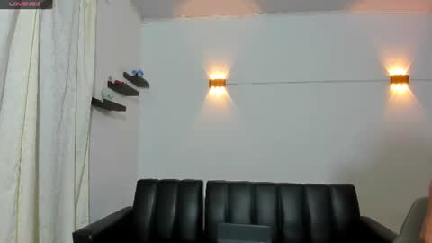 Snapshot of john_ssnow29 chatting on June 24, 2026, 10:03 am john_ssnow29 online show from June 24, 2026, 10:03 am