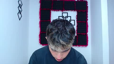 John Vichenso online show from January 12, 2026, 4:07 am