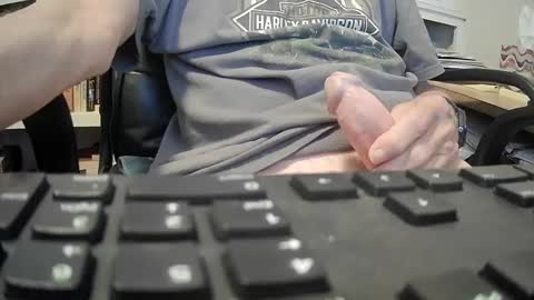 johngp777 online show from September 18, 2025, 12:51 pm