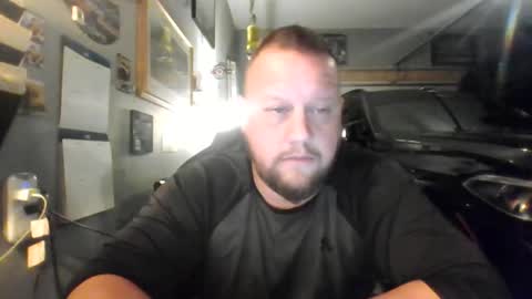 johnnydub3685 online show from November 1, 2025, 1:02 pm