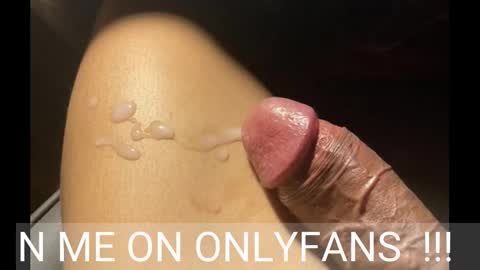 Snapshot of johnnyfun_xxx chatting on January 15, 2025, 4:36 am Johnnystrongarms                 online show from January 15, 2025, 4:36 am
