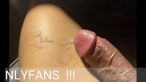 Snapshot of johnnyfun_xxx chatting on January 20, 2025, 3:37 am Johnnystrongarms                 online show from January 20, 2025, 3:37 am