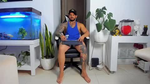 JOHNNY online show from October 3, 2025, 1:02 am