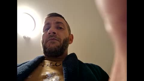 Snapshot of johnnypoly chatting on January 26, 2025, 10:35 pm bigboy online show from January 26, 2025, 10:35 pm