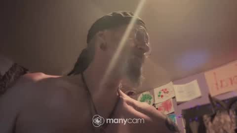 Snapshot of johnnyshung1 chatting on December 13, 2024, 10:51 am johnnyshung1 online show from December 13, 2024, 10:51 am