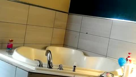 Snapshot of johnpaulkent82 chatting on January 10, 2026, 10:50 am johnpaulkent82 online show from January 10, 2026, 10:50 am