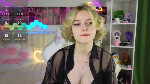 Snapshot of joice_queen chatting on February 28, 2025, 3:26 am Paula online show from February 28, 2025, 3:26 am