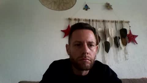 jojo19844 online show from December 19, 2025, 10:11 am