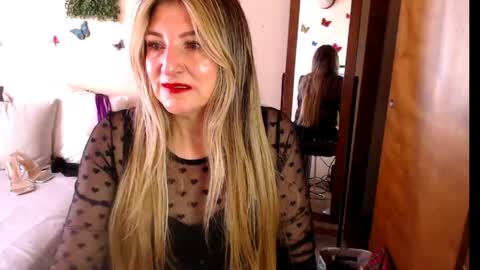 Jolie Mature online show from June 2, 2026, 9:17 pm