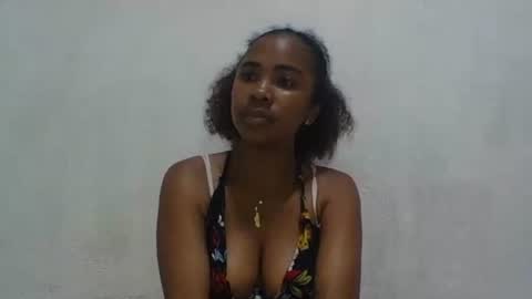 joliedonnue online show from December 2, 2025, 12:21 pm