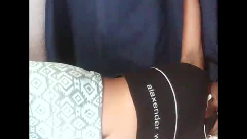 joliekah27 online show from February 25, 2026, 11:58 pm