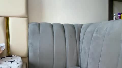 jolly_pretty online show from September 23, 2025, 7:22 am