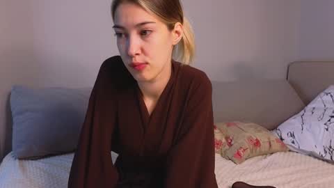 Viola online show from October 12, 2025, 11:09 am