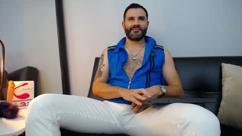  JONAS BEARD  online show from January 28, 2025, 9:40 pm