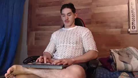 jonathancast08 online show from November 18, 2025, 9:19 pm