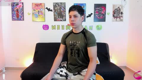 Instagram jonathanfit14 online show from November 6, 2025, 1:56 pm