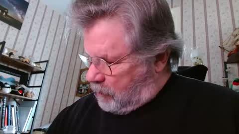 joncpics online show from December 4, 2024, 8:07 pm