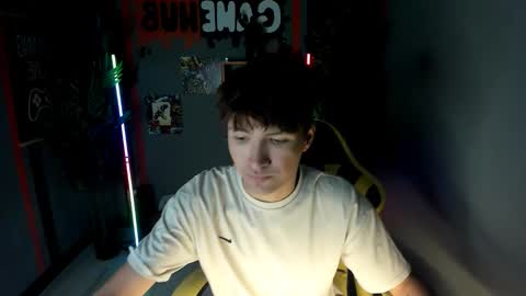 Snapshot of jonny_dark chatting on September 26, 2025, 11:03 am Jonny online show from September 26, 2025, 11:03 am