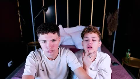 Snapshot of jonny_dark chatting on October 8, 2025, 11:08 am Jonny online show from October 8, 2025, 11:08 am