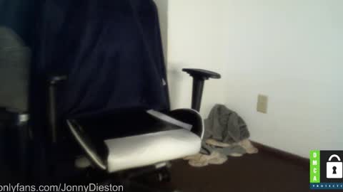 Snapshot of jonnydieston777 chatting on December 24, 2024, 4:33 am JonnyDieston online show from December 24, 2024, 4:33 am