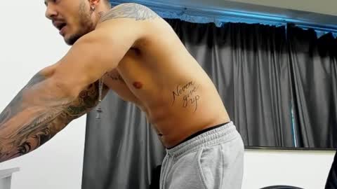 jonnyporn1 online show from January 6, 2025, 1:41 pm