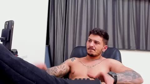 jonnyporn1 online show from January 27, 2025, 1:48 am