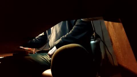 Snapshot of jontn_swift chatting on March 5, 2025, 5:50 am Jonathon Swift online show from March 5, 2025, 5:50 am