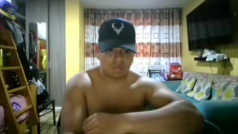 jordan281995 online show from January 8, 2025, 5:37 am