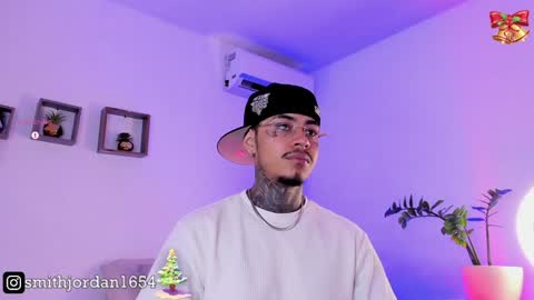 Snapshot of jordansmiith_ chatting on December 22, 2024, 4:27 pm Jordan Smith online show from December 22, 2024, 4:27 pm