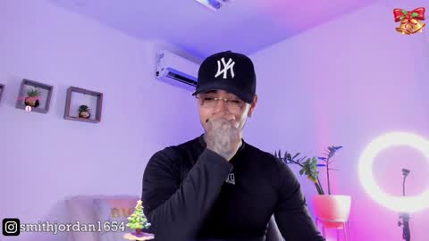 Snapshot of jordansmiith_ chatting on December 23, 2024, 9:29 pm Jordan Smith online show from December 23, 2024, 9:29 pm