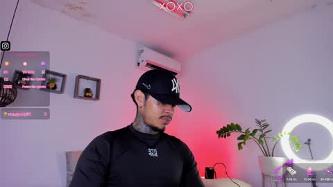 Snapshot of jordansmiith_ chatting on January 17, 2025, 9:17 pm Jordan Smith online show from January 17, 2025, 9:17 pm