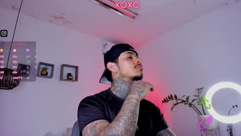 Snapshot of jordansmiith_ chatting on January 20, 2025, 9:32 pm Jordan Smith online show from January 20, 2025, 9:32 pm