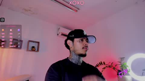 Snapshot of jordansmiith_ chatting on January 26, 2025, 3:36 pm Jordan Smith online show from January 26, 2025, 3:36 pm