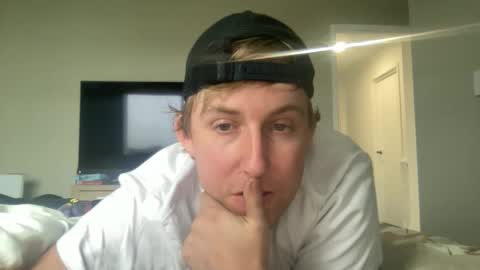 jorddiickzilla online show from May 19, 2026, 4:30 am