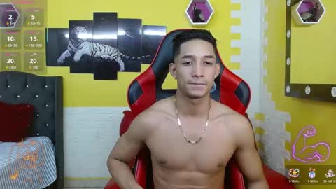 jose_sexycumm online show from December 19, 2025, 7:43 pm