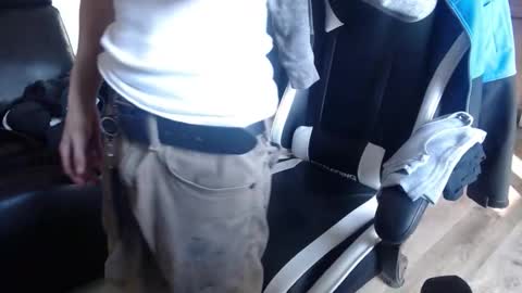 Josef online show from February 10, 2026, 9:41 pm