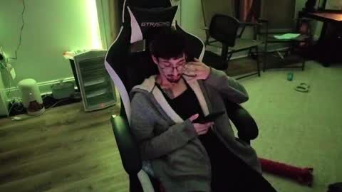 Josef online show from April 7, 2026, 2:01 am