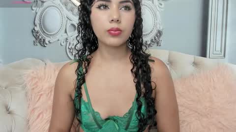 Snapshot of joselyn_sexy_ chatting on January 18, 2025, 6:21 pm Katalina online show from January 18, 2025, 6:21 pm