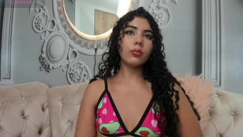 Snapshot of joselyn_sexy_ chatting on February 1, 2025, 9:29 pm Katalina online show from February 1, 2025, 9:29 pm
