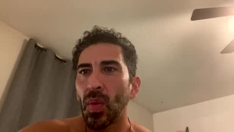 Snapshot of josemcmin chatting on April 5, 2026, 6:21 am josemcmin online show from April 5, 2026, 6:21 am