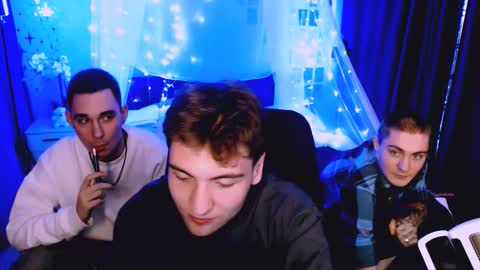 joseph_bear_ online show from December 3, 2025, 8:29 pm