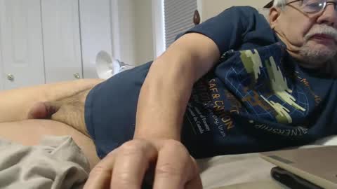 josephgr2021 online show from February 17, 2025, 4:04 pm