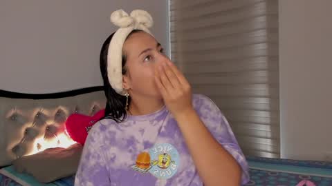 Snapshot of josh_and_dilany chatting on February 8, 2025, 3:42 pm Dilany Josh online show from February 8, 2025, 3:42 pm