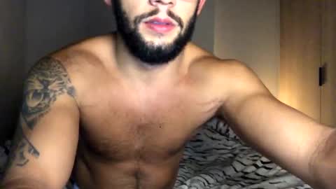 josh_xo online show from September 28, 2025, 7:19 pm
