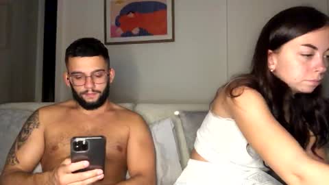 josh_xo online show from November 6, 2025, 4:08 pm