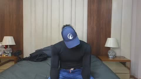 Snapshot of joshloganx chatting on January 18, 2025, 7:37 pm joshloganx online show from January 18, 2025, 7:37 pm