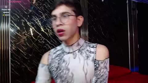 joshua_saenz_ online show from May 24, 2026, 10:48 pm